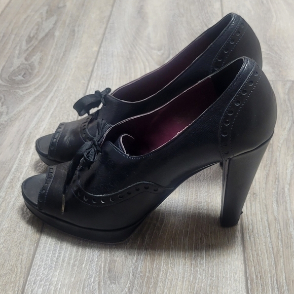 Coach Peep Toe Lace-Up Claudine Black Leather Pumps Size 7.5 - Picture 3 of 12